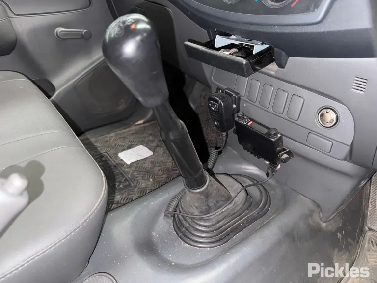2015 Toyota Hilux Damaged VIN MR0CZ12G900039268 – exterior detail