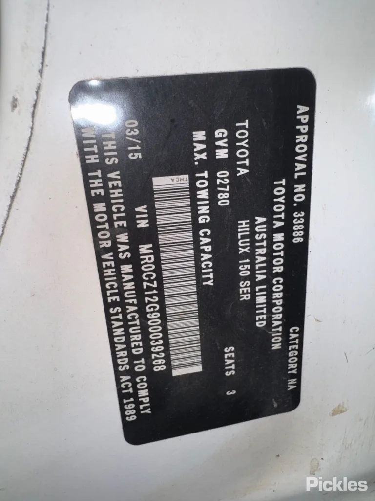 2015 Toyota Hilux Damaged VIN MR0CZ12G900039268 – odometer reading