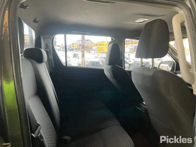 2017 Toyota Hilux Used VIN MR0EB3CD900800474 – photo 16