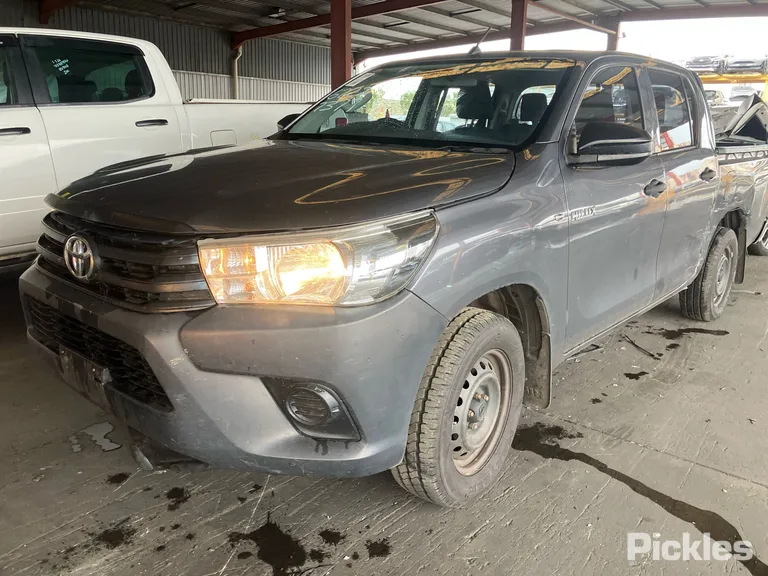 2017 Toyota Hilux Used VIN MR0EB3CD900800474 – photo 19
