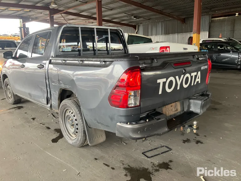2017 Toyota Hilux Used VIN MR0EB3CD900800474 – photo 28