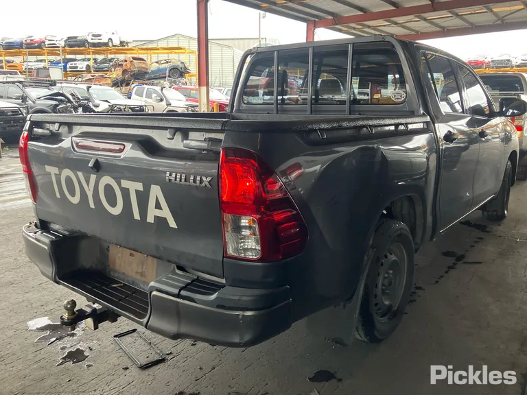 2017 Toyota Hilux Used VIN MR0EB3CD900800474 – photo 34