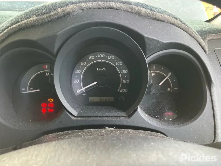 2008 Toyota Hilux Used VIN MR0EX12G302018144 – trunk area 2008 Toyota Hilux Used VIN MR0EX12G302018144 – trunk area