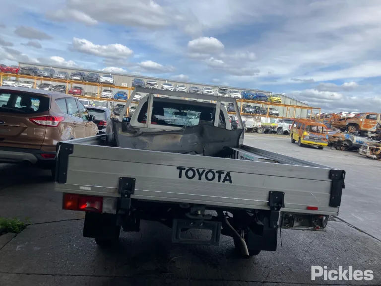 2018 Toyota Hilux Damaged VIN MR0EX3CB301120967 – photo 26 2018 Toyota Hilux Damaged VIN MR0EX3CB301120967 – photo 26