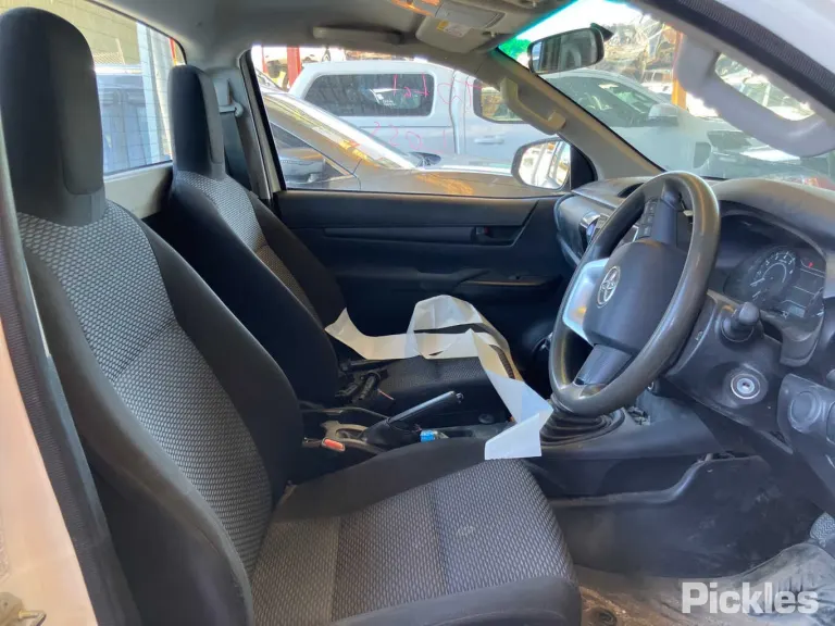 2018 Toyota Hilux Damaged VIN MR0EX3CB801122469 – photo 11