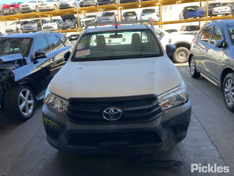 2018 Toyota Hilux Damaged VIN MR0EX3CB801122469 – photo 17