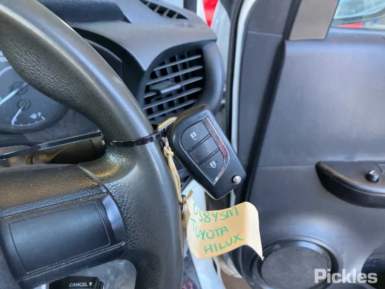 2018 Toyota Hilux Damaged VIN MR0EX3CB801122469 – photo 18