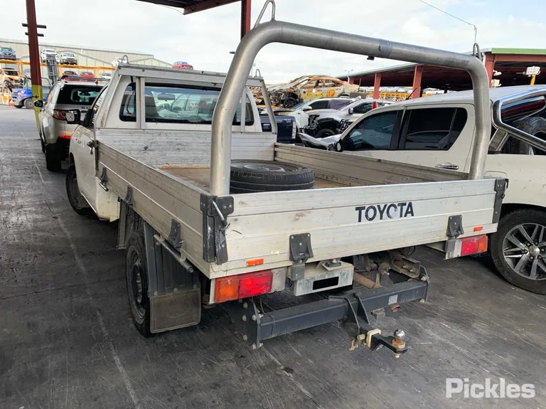 2017 Toyota Hilux - VIN MR0EX3CBX01114163 2017 Toyota Hilux VIN MR0EX3CBX01114163