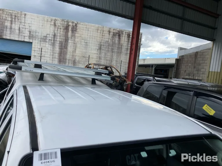 2007 Toyota Hilux Used VIN MR0FZ22GX01157343 – trunk area