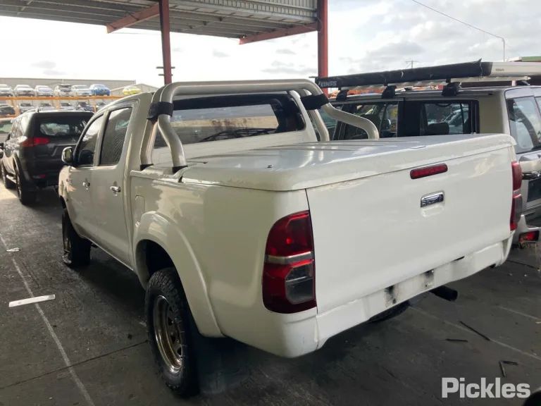 2006 Toyota Hilux Damaged VIN MR0FZ29G401528082 – photo 23