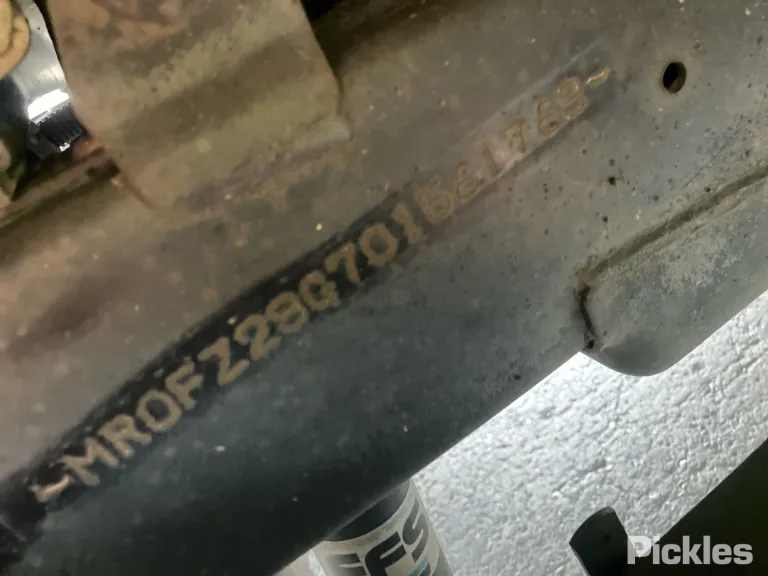2009 Toyota Hilux Damaged VIN MR0FZ29G701561769 – side profile