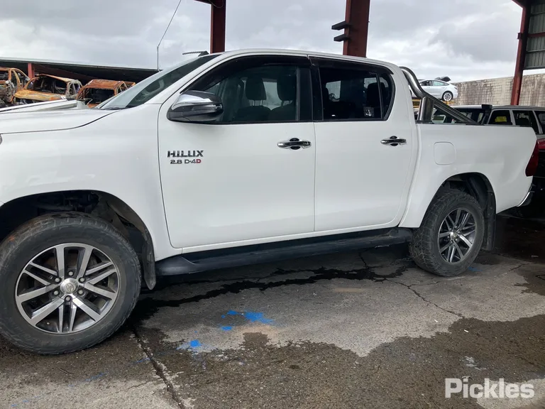2018 Toyota Hilux Used VIN MR0HA3CD300410051 – photo 14