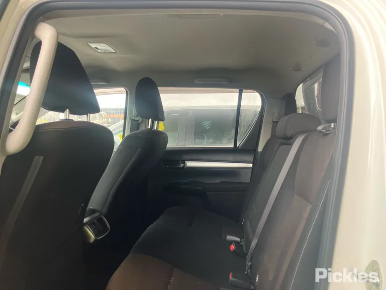 2018 Toyota Hilux Used VIN MR0HA3CD300410051 – photo 23