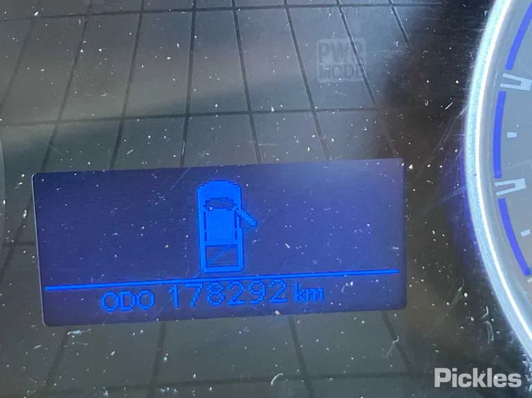 2017 Toyota Hilux Used VIN MR0KA3CC201162172 – odometer reading