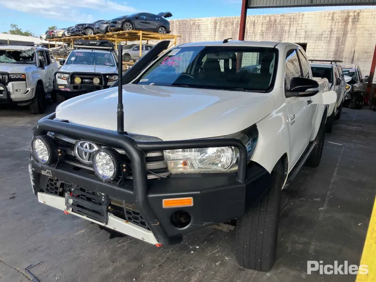 2017 Toyota Hilux Used VIN MR0KA3CC201162172 – photo 20