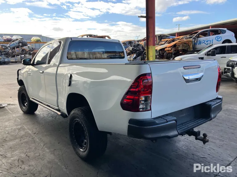 2017 Toyota Hilux Used VIN MR0KA3CC201162172 – photo 22
