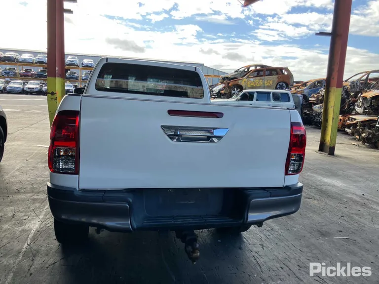 2017 Toyota Hilux Used VIN MR0KA3CC201162172 – photo 27