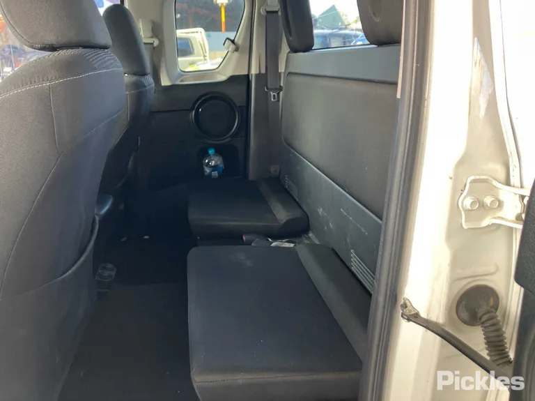 2017 Toyota Hilux Used VIN MR0KA3CC201162172 – photo 31
