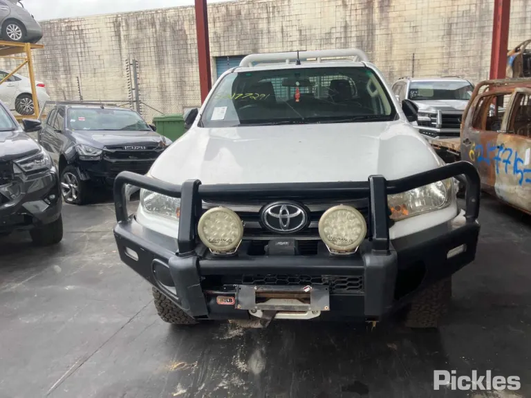 2016 Toyota Hilux Damaged VIN MR0KA3CD301302352 – photo 13