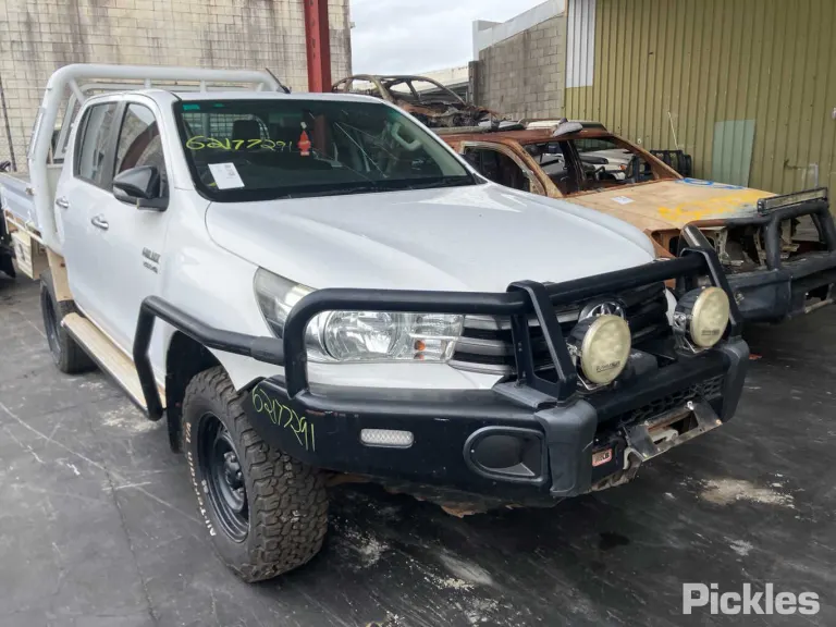 2016 Toyota Hilux Damaged VIN MR0KA3CD301302352 – photo 16
