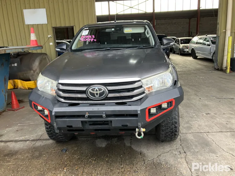 2016 Toyota Hilux Used VIN MR0KA3CD401302800 – photo 26