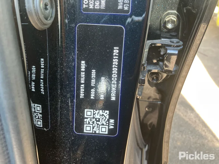 2024 Toyota Hilux Used VIN MR0KE3CD307351701 – rear exterior