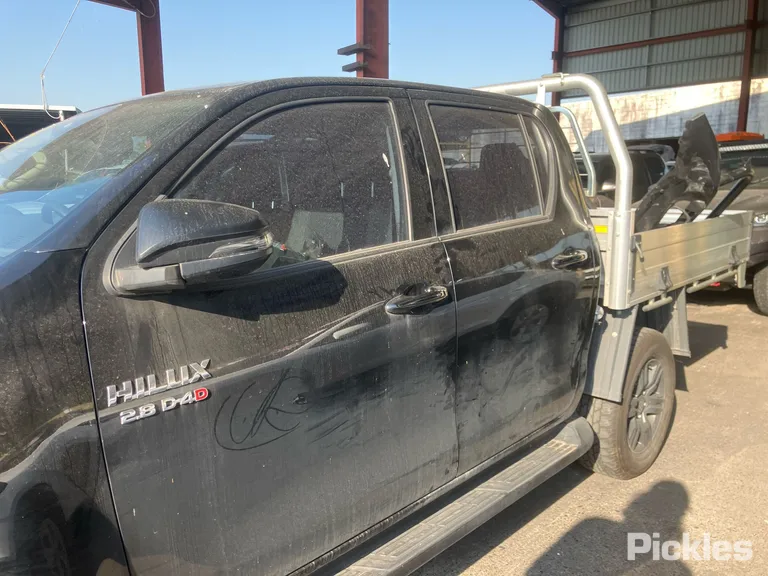 2024 Toyota Hilux Used VIN MR0KE3CD307351701 – photo 11