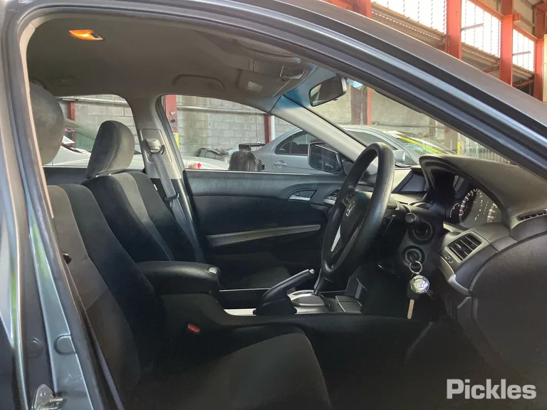 2009 Honda Accord Used VIN MRHCP26309P031406 – engine bay