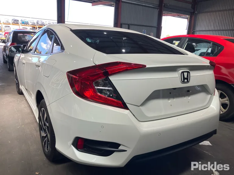 2018 Honda Civic Used VIN MRHFC6660HT071334 – trunk area