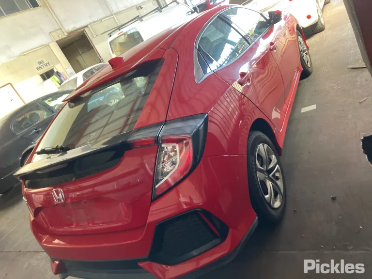 2019 Honda Civic Damaged VIN MRHFK5850JT071497 – interior seats 2019 Honda Civic Damaged VIN MRHFK5850JT071497 – interior seats
