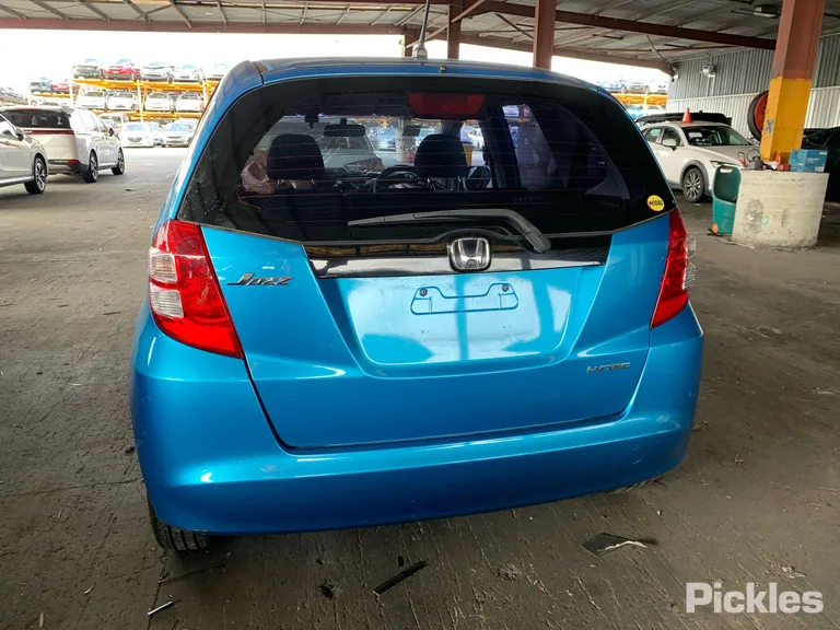 2010 Honda Jazz Used VIN MRHGE8750AP040314 – photo 11