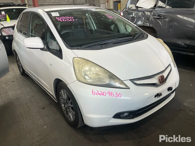 2010 Honda Jazz Used VIN MRHGE8850AP041892 – engine bay