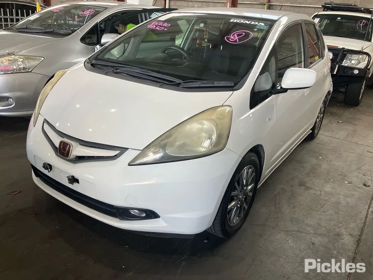 2010 Honda Jazz Used VIN MRHGE8850AP041892 – undercarriage