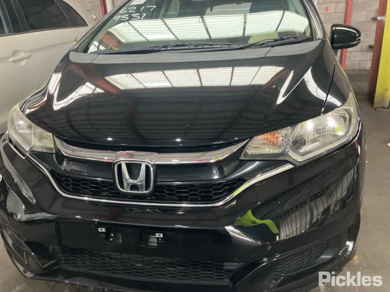 2017 Honda Jazz Damaged VIN MRHGK5850JT020954 – dashboard