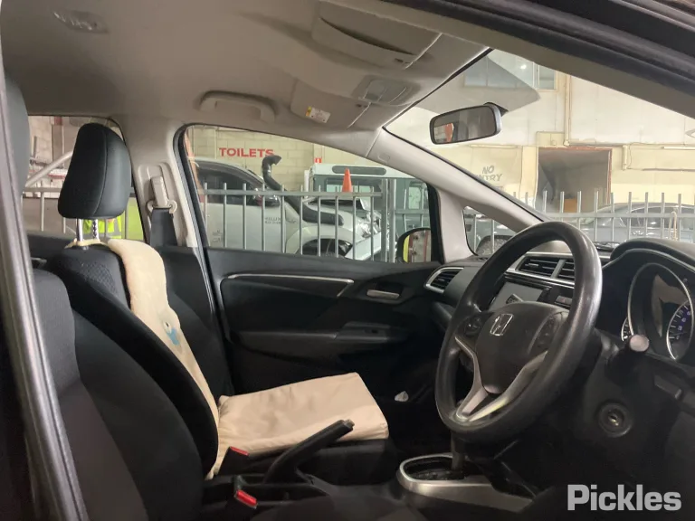 2017 Honda Jazz Damaged VIN MRHGK5850JT020954 – photo 17