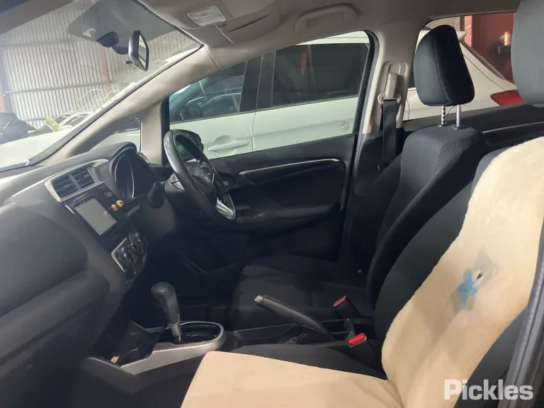 2017 Honda Jazz Damaged VIN MRHGK5850JT020954 – photo 19