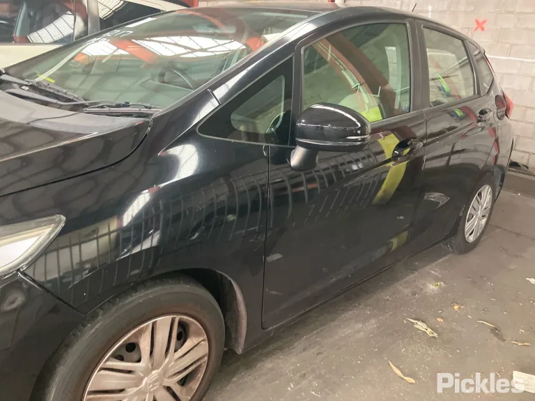 2017 Honda Jazz Damaged VIN MRHGK5850JT020954 – photo 25