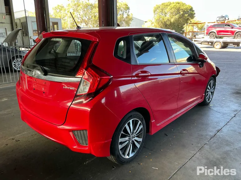 2015 Honda Jazz Used VIN MRHGK5860FP022176 – front exterior