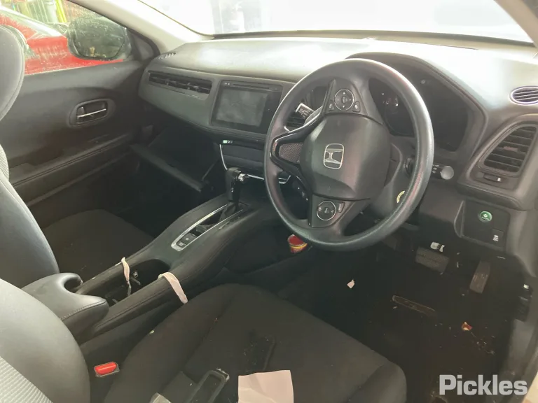 2016 Honda HR-V Damaged VIN MRHRU5830GP061464 – rear exterior