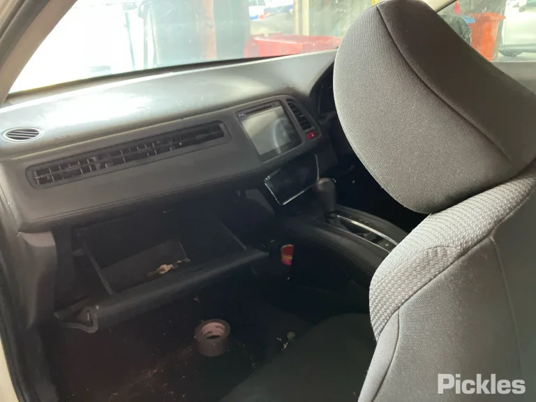 2016 Honda HR-V Damaged VIN MRHRU5830GP061464 – photo 23