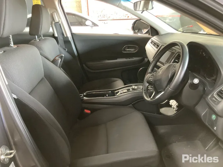 2016 Honda HR-V Used VIN MRHRU5850GP063454 – undercarriage 2016 Honda HR-V Used VIN MRHRU5850GP063454 – undercarriage