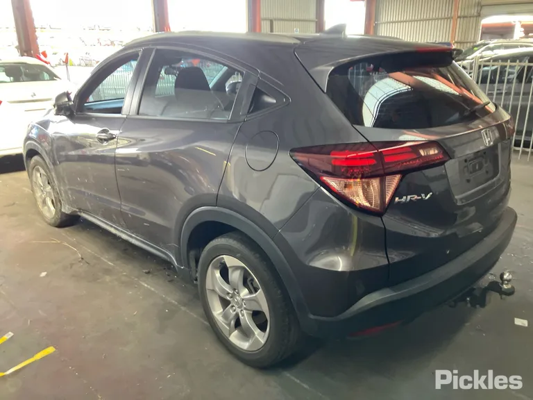 2016 Honda HR-V Used VIN MRHRU5850GP063454 – photo 17 2016 Honda HR-V Used VIN MRHRU5850GP063454 – photo 17