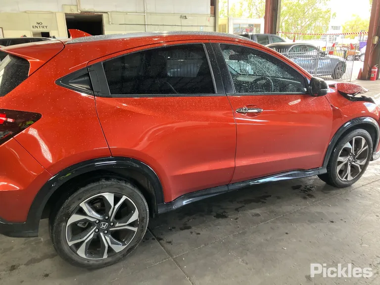 2019 Honda HR-V Used VIN MRHRU5890JP061868 – odometer reading