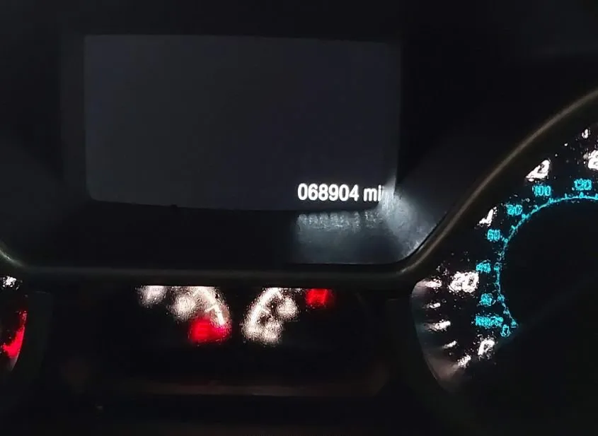2018 FORD Transit Connect Damaged VIN NM0LS7F77J1371511 – trunk area