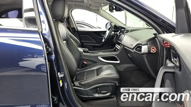 2018 Jaguar F-PACE 20d Prestige Sold VIN SADCA2BN2JA258597 – photo 21