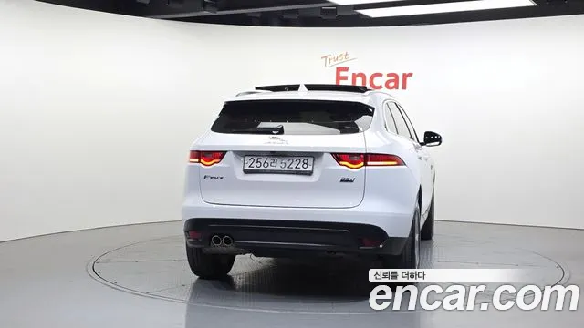 2019 Jaguar F-PACE 20d Prestige Sold VIN SADCA2BN6KA356310 – trunk area