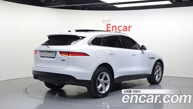 2019 Jaguar F-PACE 20d Prestige Sold VIN SADCA2BN6KA356310 – photo 11