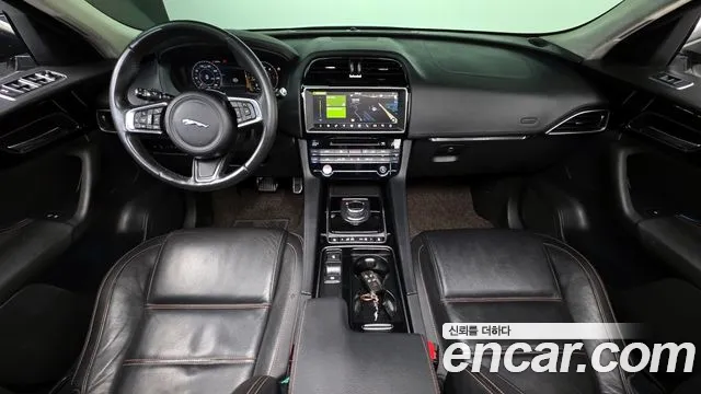 2019 Jaguar F-PACE 20d Prestige Sold VIN SADCA2BN6KA356310 – photo 12