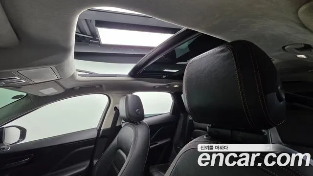 2019 Jaguar F-PACE 20d Prestige Sold VIN SADCA2BN6KA356310 – photo 15