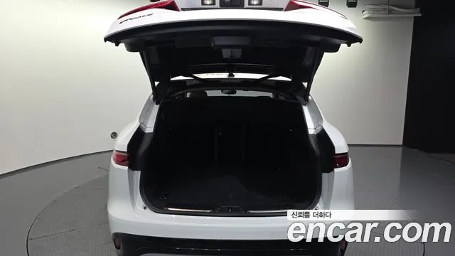 2022 Jaguar F-PACE D200 SE Sold VIN SADCA2BN7NA688969 – photo 21